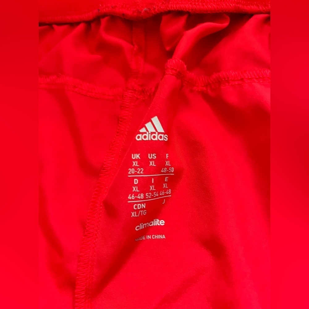 Adidas - Climalite Shorts - Picture 2 of 4